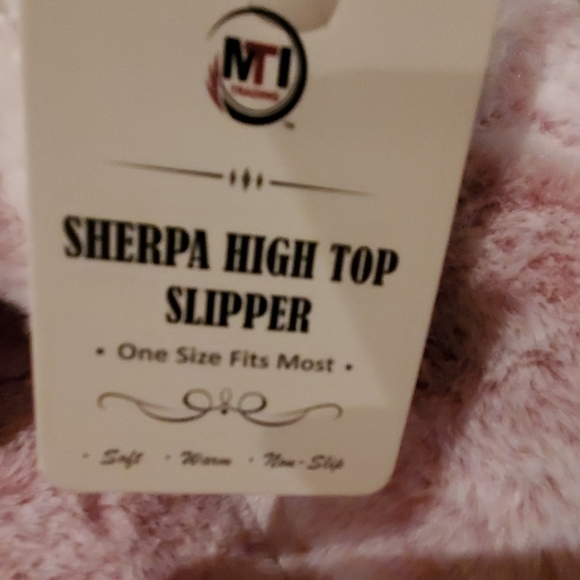 Sherpa  host pick oct 26 high top - Picture 5 of 5